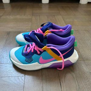 Brand new Nike Air Zoom Crossover Size 4y
